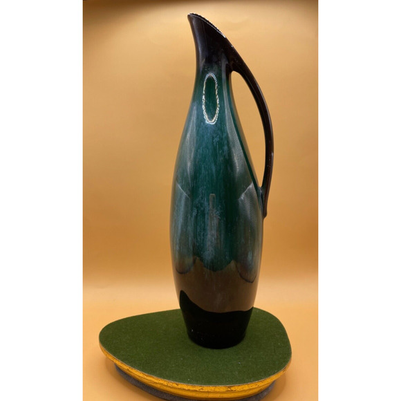 Rare Vintage Blue Mountain Pottery Ewer Vase/Pitcher- BMP CANADA - Picture 1 of 8